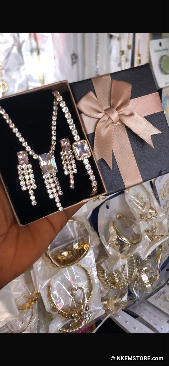Luxury Cubic Zirconia Statement Jewelry Set in Gift Box (Necklace, Earrings & Tennis Bracelet)